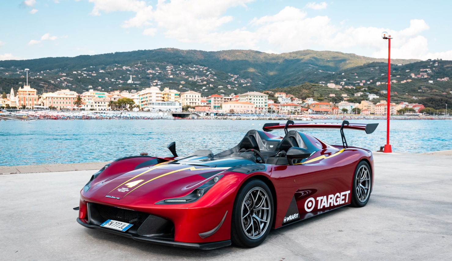 Dallara Stradale: anteprima con livrea speciale che omaggia “The Pass” di Alex Zanardi