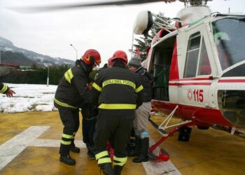 Migranti dispersi in bosco Ventimiglia, soccorsi con elicottero