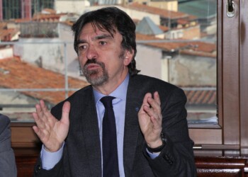 Turismo, le imprese del settore chiedono interventi urgenti  per salvare posti di lavoro