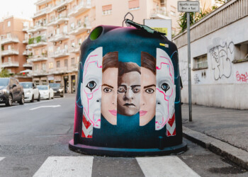 GAU 2022 – 20 street artist italiani raccontano il futuro sulle campane per la raccolta del vetro di Roma