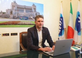 Sanità, Giuliano: “Lotta al precariato battaglia lunga, dare giuste garanzie agli operatori per rifondare SSN”