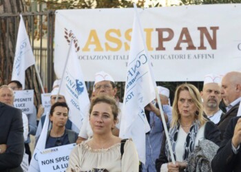 “In Toscana abbiamo il pane sciocco, se non lo volete anche crudo abbassate il costo dell’energia”