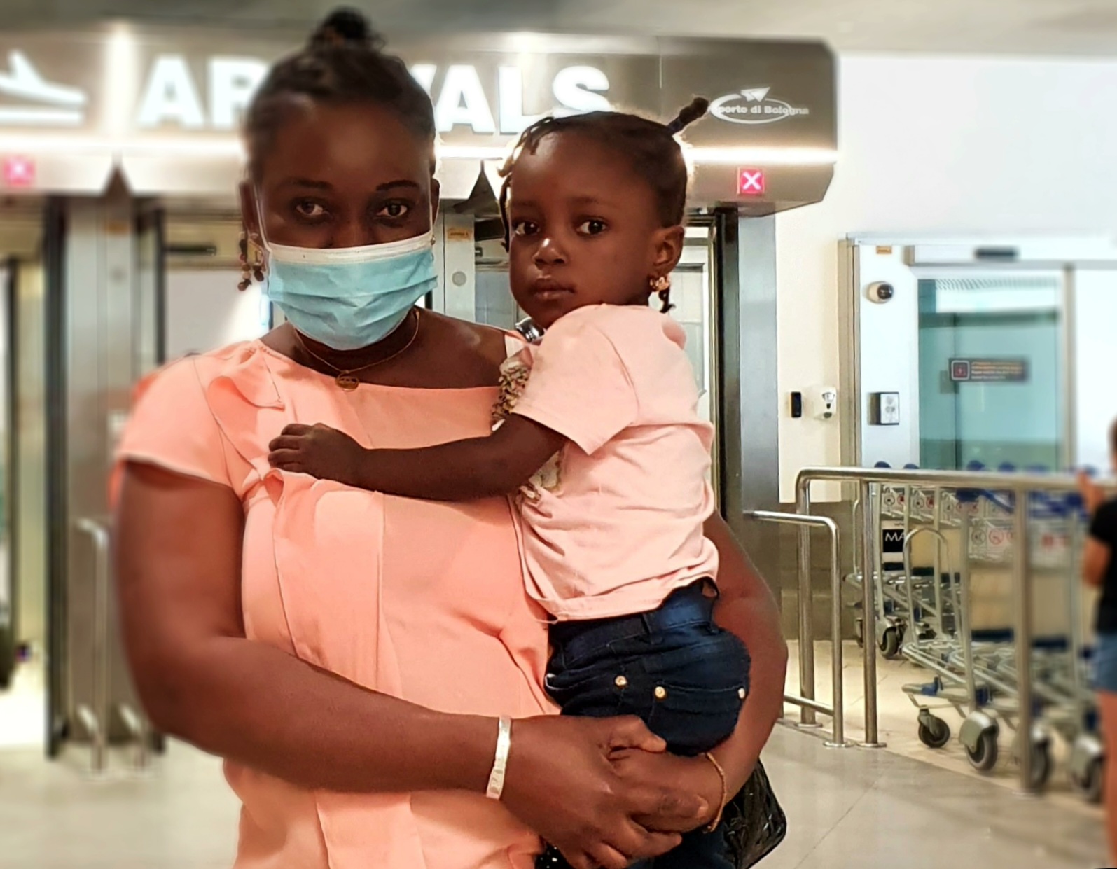 Da oggi al 20 novembre 2022 torna la campagna di sensibilizzazione e raccolta fondi #salvALI di Flyng Angels Foundation