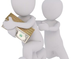 Per i Crediti Aziendali Insoluti vantati nei confronti della Pubblica Amministrazione lo Smobilizzo ha luogo se, su istanza dell’Azienda Creditrice,