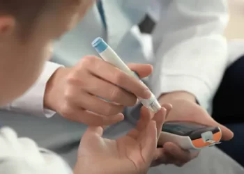 Diabete tipo 1, stessa aspettativa di vita di chi è sano, se la diagnosi arriva ai primi segni anche se la malattia compare al di sotto dei 10 anni