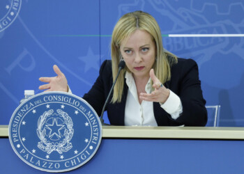 Così il presidente del Consiglio Giorgia Meloni commenta la notizia dell'arresto di Messina Denaro. "Il governo - prosegue il presidente Meloni - assicura che la lotta alla criminalità mafiosa proseguirà senza tregua,