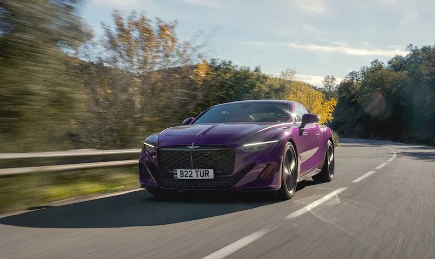 Bentley: la Grand Tourer in edizione limitata Batur ha iniziato i test sulle strade europee