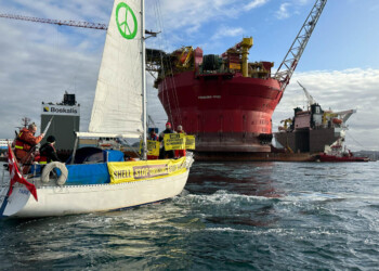 Conclusa l’azione di Greenpeace International su piattaforma petrolifera di Shell