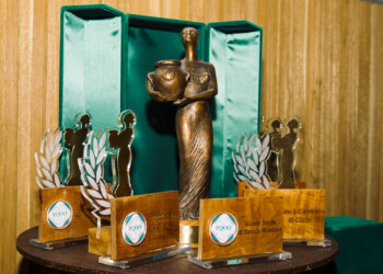 Il miglior olio d’Europa arriva dalla Toscana: è il Maurino dell’azienda Franci il Magnifico 2023