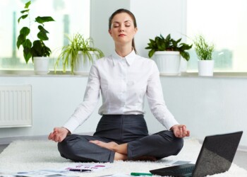 L’eustress, dunque, svolge diversi benefici sia per il corpo che per la mente. Tra questi, infatti, possiamo sicuramente annoverare l’emergere della creatività,