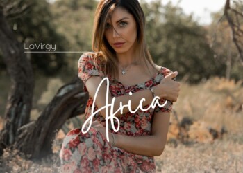 Il canto e la musica sono nella sua vita da sempre.