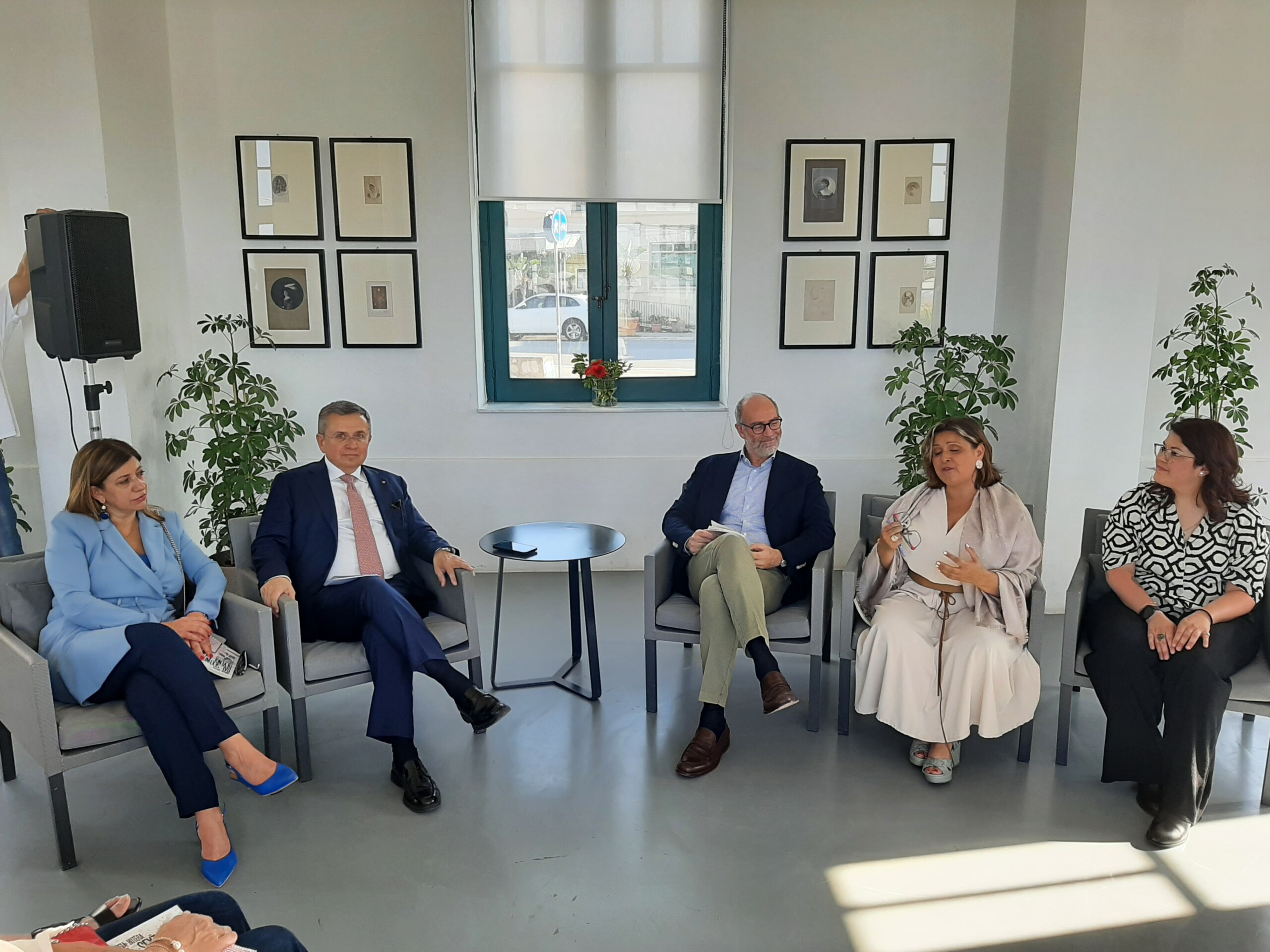 Stop sexting and Revenge porn”