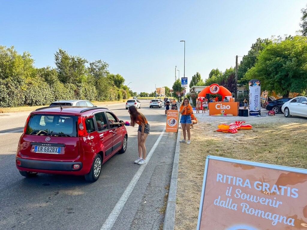 Riccione Piadina ha deciso di regalare confezioni e assagg