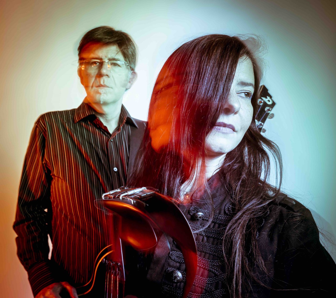 Domenica 6 agosto il duo elettroacustico INTERIORS in concerto a Fienile Fluò