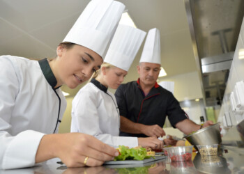 Le iniziative e i consigli di AIC per oltre 30.000 studenti celiaci che rientrano a scuola