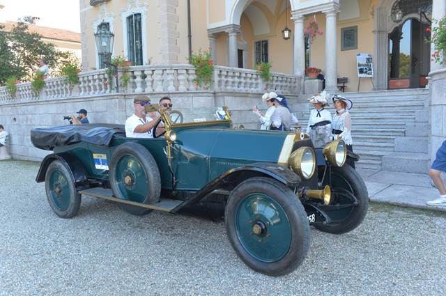 ARONA – STRESA – ARONA: Grande successo per la IV Rievocazione Storica della corsa automobilistica più antica d’Italia