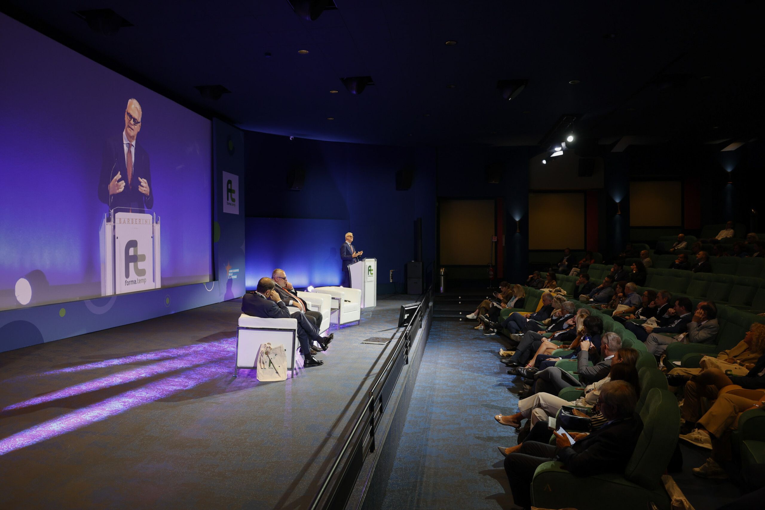 In Italia in 20 anni boom di lavoratori in somministrazione: oltre 500 mila nel 2022