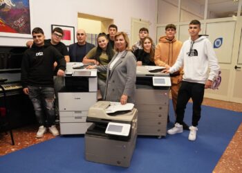 Giovani e digitale: la fondazione Aidr ha concluso la donazione di stampanti Canon alle scuole partecipanti alla Festa dell’Europa