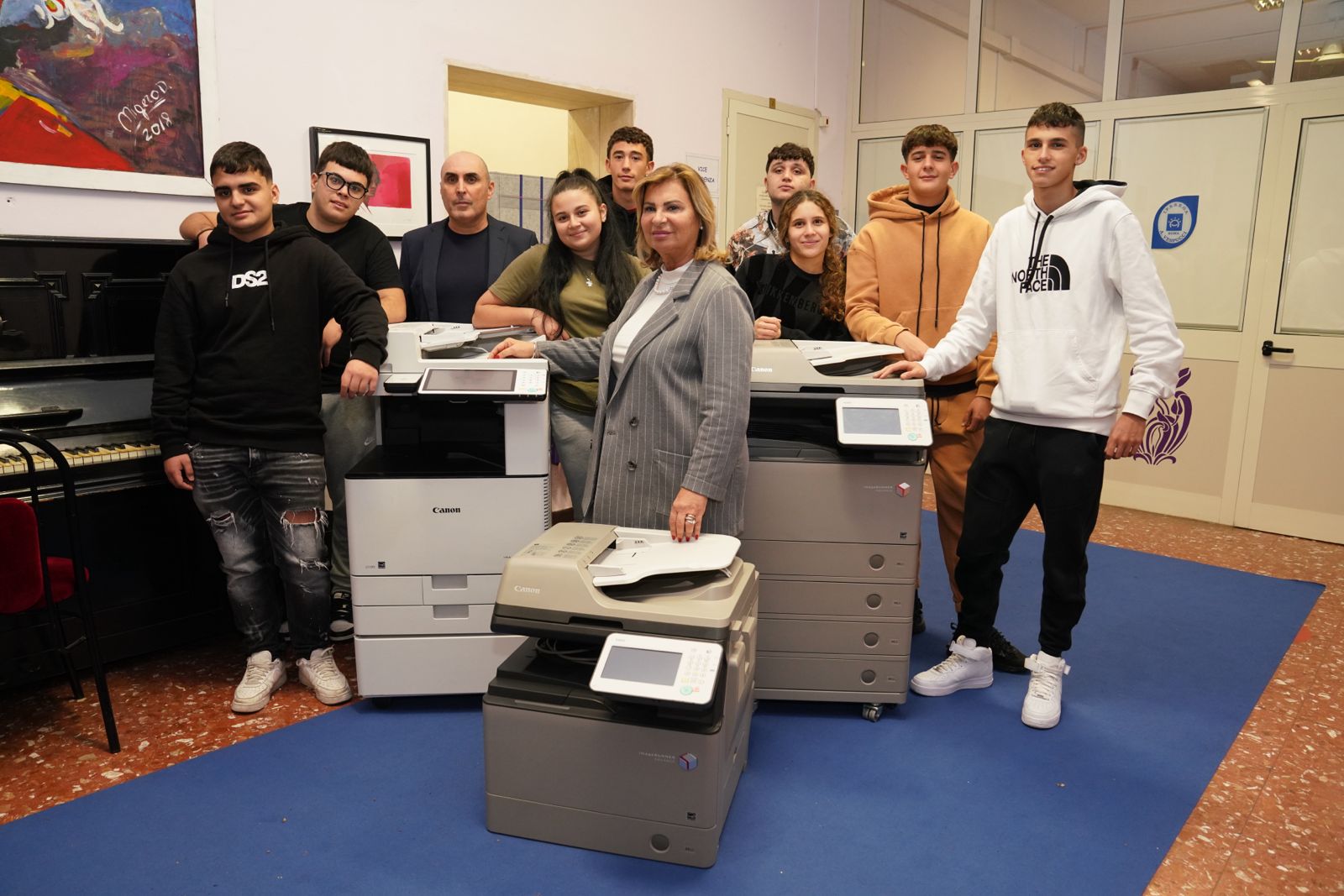 Giovani e digitale: la fondazione Aidr ha concluso la donazione di stampanti Canon alle scuole partecipanti alla Festa dell’Europa