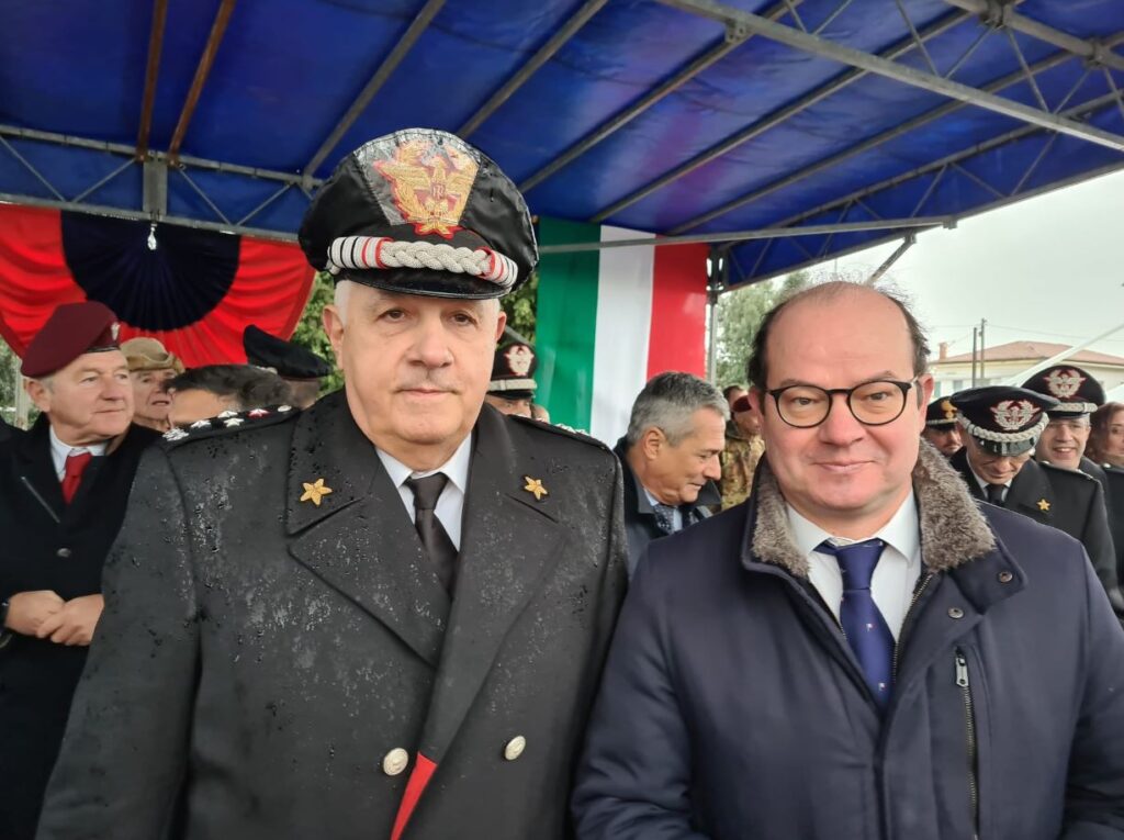 Il vice presidente del Friuli Venezia Giulia Mario Anzil insieme al Comandante Generale dellArma dei Carabinieri Teo Luzi.