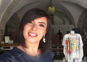 Ho pensato di organizzare questo open day in vista della Giornata Mondiale contro la violenza sulle donne aprendo le porte del mio laboratorio gratuitamente