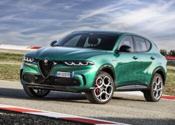A Tonale Plug In Hybrid Q4 il riconoscimento Green Suv of the Year 2024