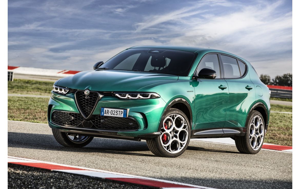 A Tonale Plug In Hybrid Q4 il riconoscimento Green Suv of the Year 2024