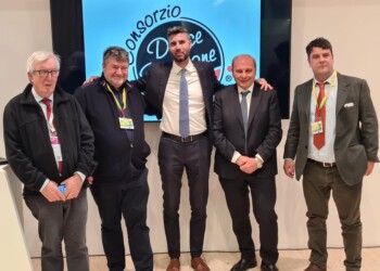 ‘Dolce Passione’ il cocomero a buccia nera, senza semi, tutto made in Italy si è presentato a Fruit Logistica a Berlino