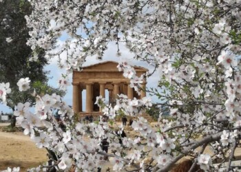 SICILIA: ad Agrigento torna il 76° Mandorlo in fiore, dal 9 al 17 marzo