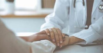 Tumori: umanizzazione delle cure, in Italia poca formazione