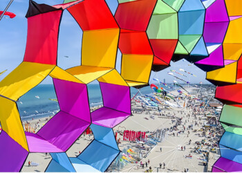 Speciale 44esima edizione, il Festival Internazionale dell’aquilone più longevo del mondo con un omaggio alla regione Emilia Romagna