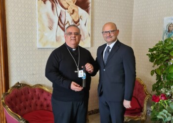 VESCOVO DELLA DIOCESI DI NOTO MONSIGNOR SALVATORE RUMEO,