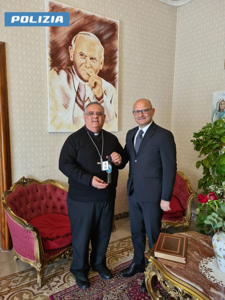 VESCOVO DELLA DIOCESI DI NOTO MONSIGNOR SALVATORE RUMEO,