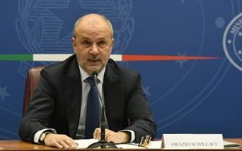 “Il Decreto Tariffe entri in vigore, come previsto, dal 1° aprile. I diritti dei cittadini non meritano altre proroghe, ma garanzia di esigibilità su tutto il territorio”