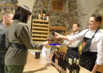 DOLO-VINI-MITI, ad ottobre in Trentino torna il festival dei vini verticali