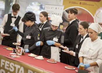 Doppio appuntamento goloso nel week end a Cremona: il Festival della Mostarda e la Festa del Torrone