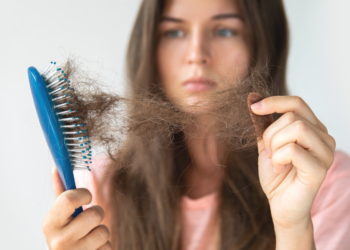 Vero o falso? 12 dubbi (e qualche MITO da sfatare) sulla salute dei capelli