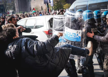 Scontri a Torino, FSP Polizia: “ora basta coccolare i teppisti”