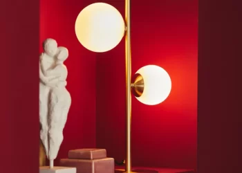 Salotto in stile moderno: guida all’illuminazione perfetta