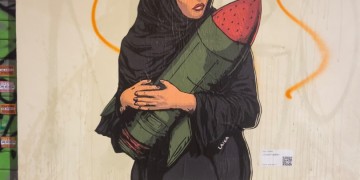“Too Many Bombs” a Roma l’ultima opera di Laika sulla guerra in Palestina