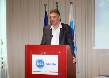 Sanità, Giuliano (UGL): “No ai medici in servizio fino a 72 anni”.