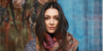 Il nuovo spettacolo teatrale di Simona Molinari “La Donna è Mobile”, un tributo attraverso la musica  e la letteratura, alla figura femminile nell’arte