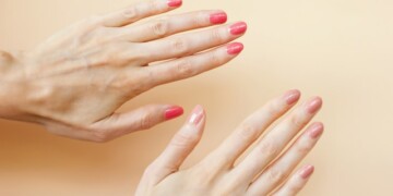 Manicure fai da te: come usare le unghie finte in modo sicuro e consapevole