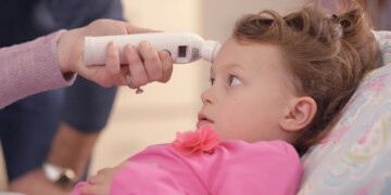 Influenza, la pediatra: Febbre alta anche per 5 giorni, va gestita