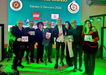 Una befana con il sorriso per i piccoli pazienti degli ospedali pediatrici della Campania ai quali saranno donati i giocattoli dai volontari vestiti da supereroi