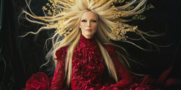Patty Pravo, 60 anni di carriera: l’artista a Sanremo con “OPERA” di Giovanni Caccamo