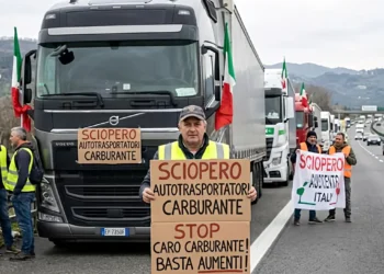 Il caro vita ci impoverisce, la mancanza di coesione ci rende più deboli