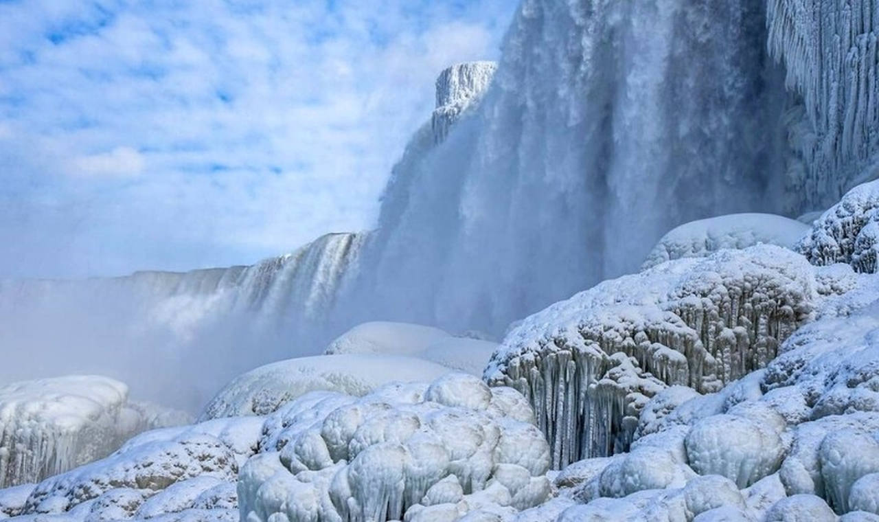 Il congelamento delle cascate del Niagara